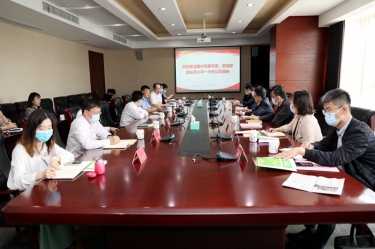 嘉兴市委常委、统战部部长李幼平一行光临J9集团纸业调研领导