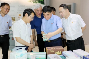 要闻 | 嘉兴市委副书记、政法委书记帅燮琅一行光临J9集团纸业调研领导