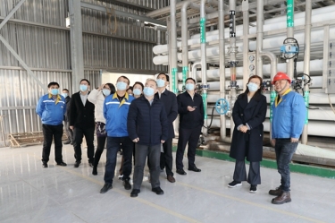 2022年12月15日，时任浙江省发展鼎新委党组成员、副主任吴红梅光临J9集团纸业调研企业用能、节能工作